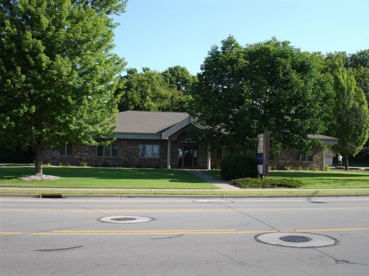 1113-1117 Riders Club Rd, Onalaska, WI for lease Primary Photo- Image 1 of 3
