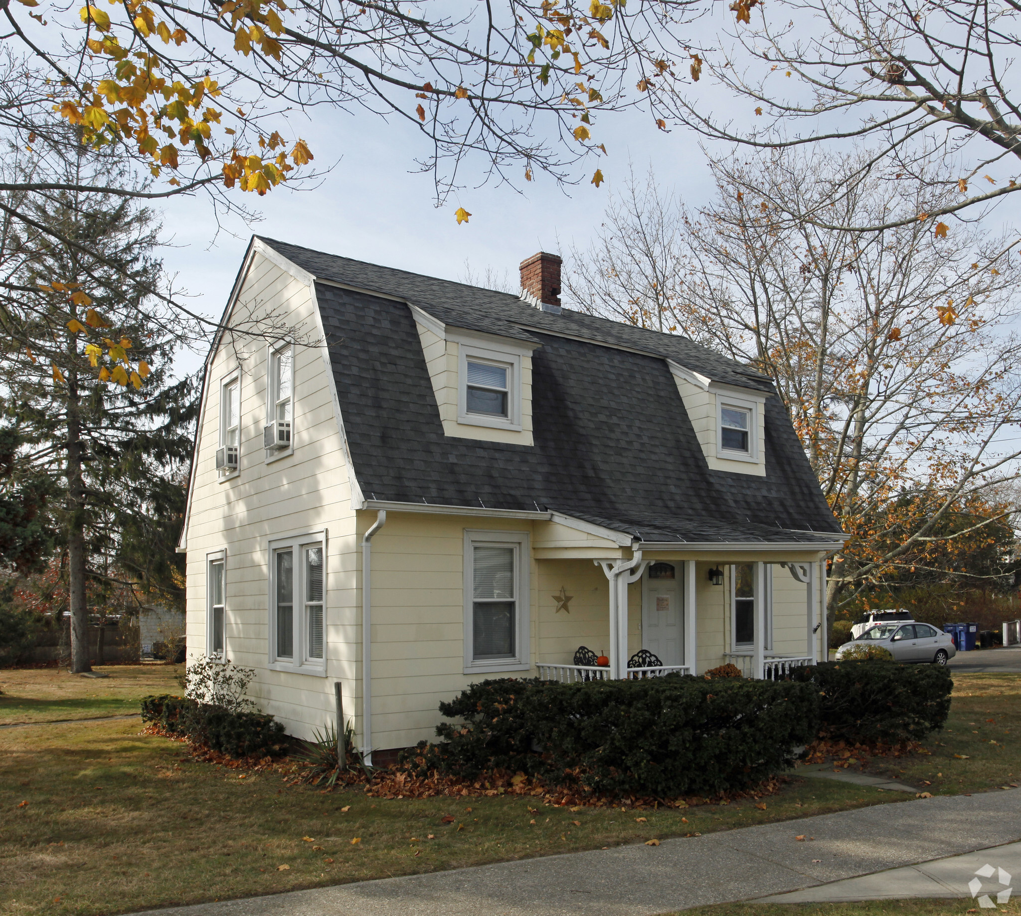 195 Mill Rd, Westhampton Beach, NY for sale Building Photo- Image 1 of 1