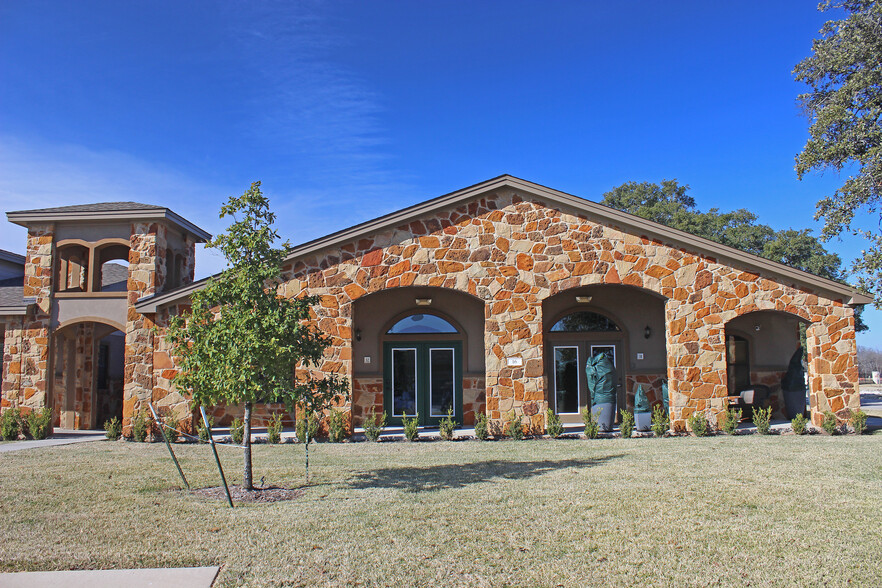 2851 Joe Dimaggio Blvd, Round Rock, TX for lease - Building Photo - Image 3 of 3