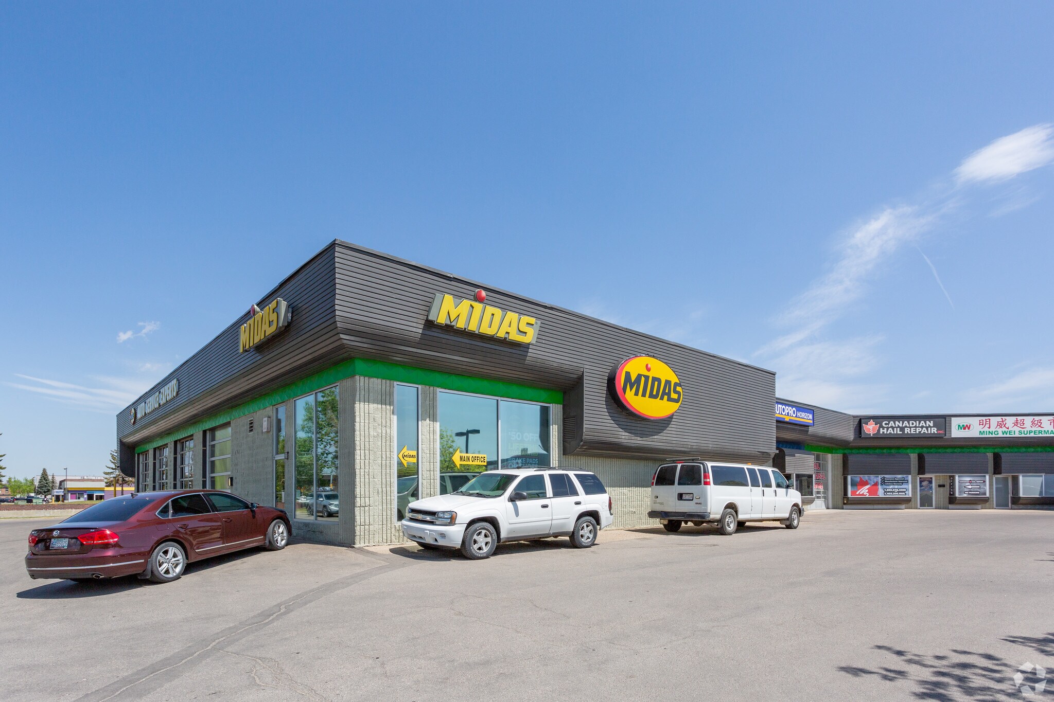 3310 32nd St NE, Calgary, AB for sale Building Photo- Image 1 of 1