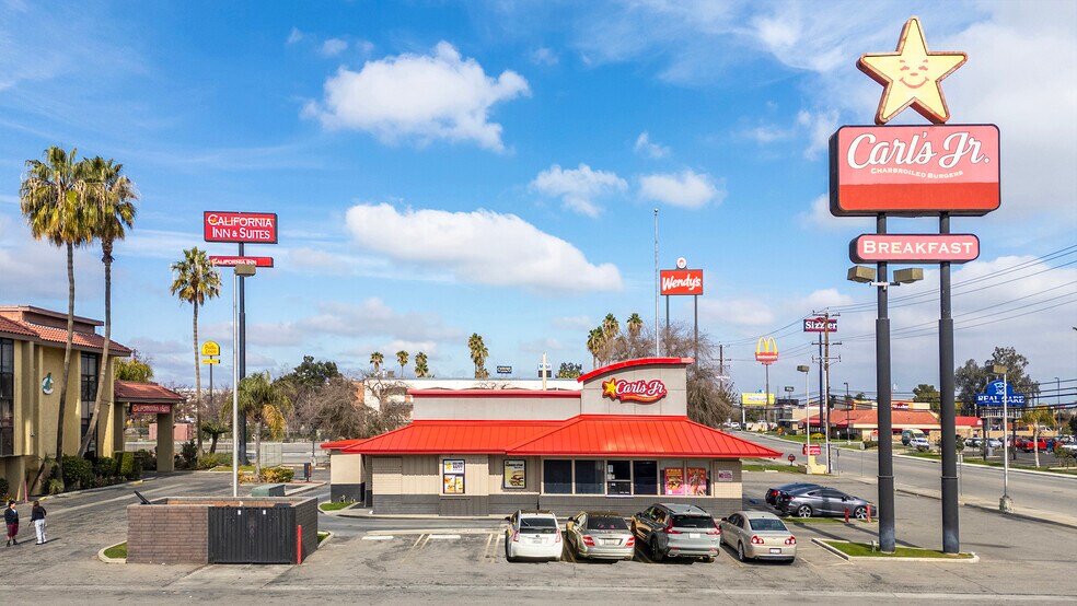 815 Real Rd, Bakersfield, CA for sale - Building Photo - Image 2 of 14