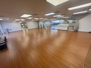 13510 35th Ave, Flushing, NY for lease Interior Photo- Image 1 of 7