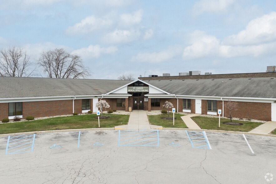 1050 Isaac Streets Dr, Oregon, OH for lease - Primary Photo - Image 1 of 5