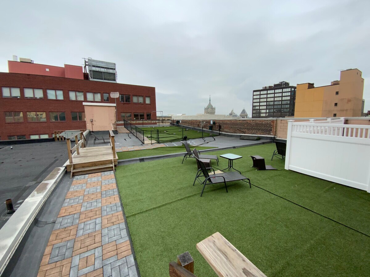 99 Pine St, Albany, NY 12207