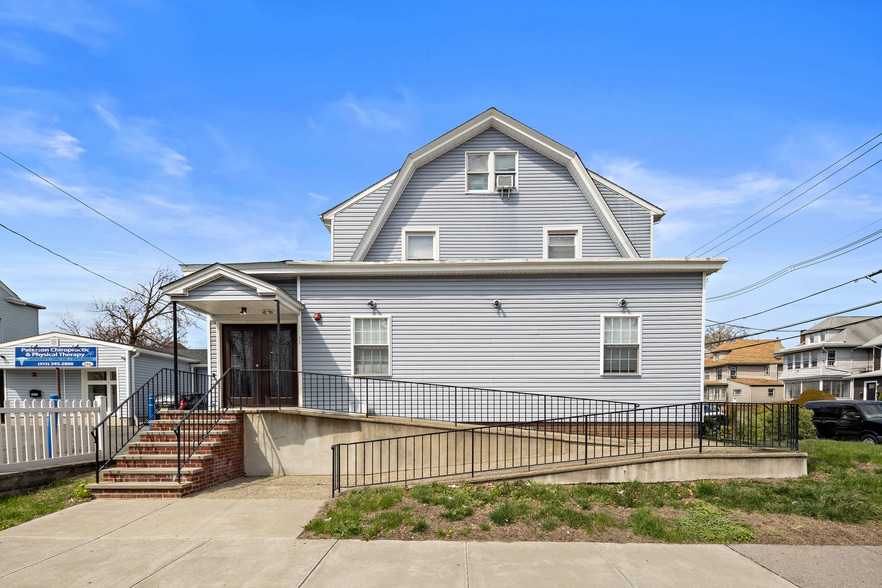 280 E 33rd St, Paterson, NJ for sale - Primary Photo - Image 1 of 2