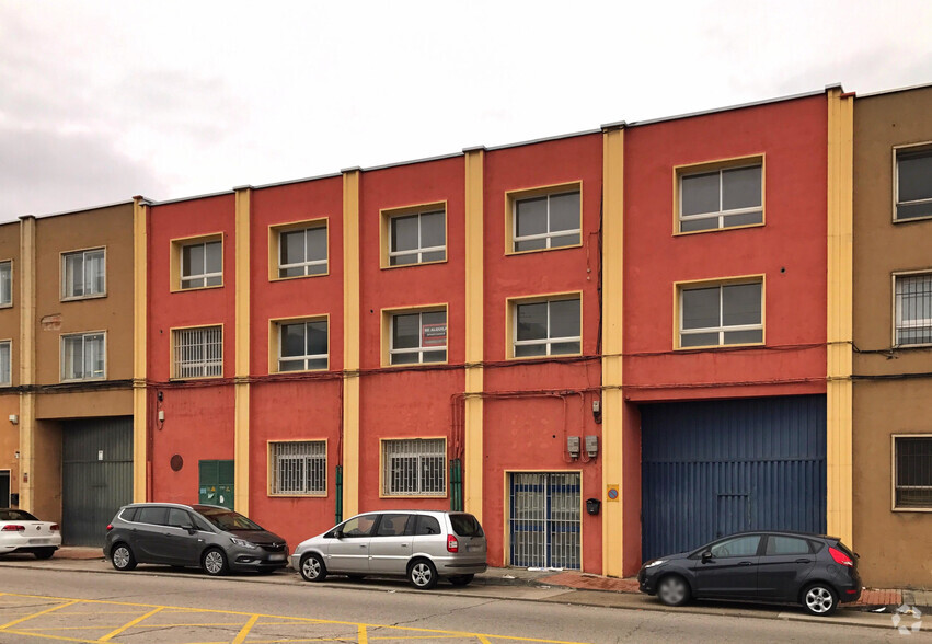 Industrial in Getafe, Madrid for lease - Primary Photo - Image 1 of 6