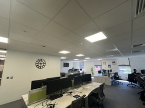 4 Beaconsfield Rd, St Albans for lease Interior Photo- Image 2 of 3