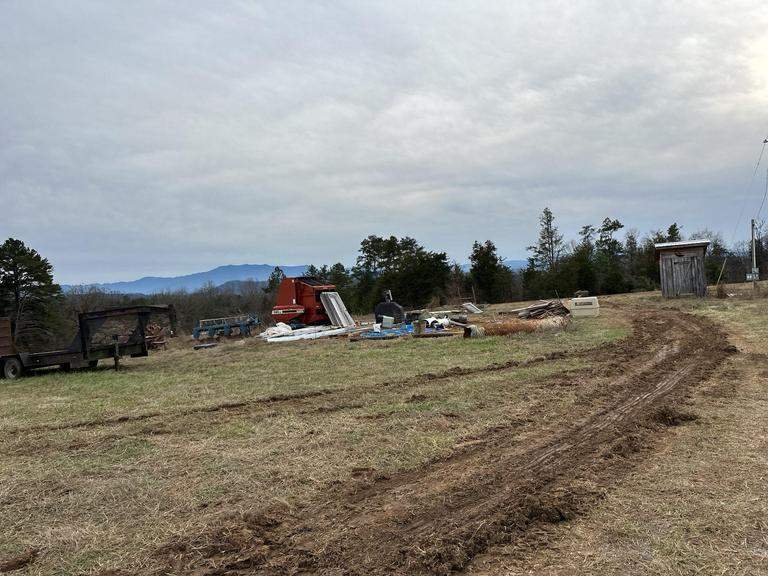 1945 Newport Hwy, Sevierville, TN for sale - Building Photo - Image 2 of 6