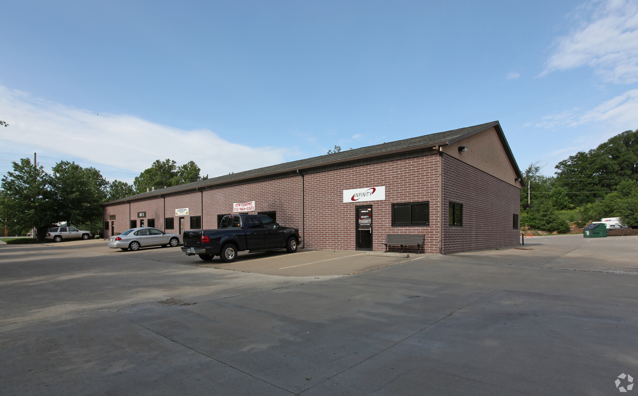 14500 Parallel Rd, Basehor, KS for sale Primary Photo- Image 1 of 1