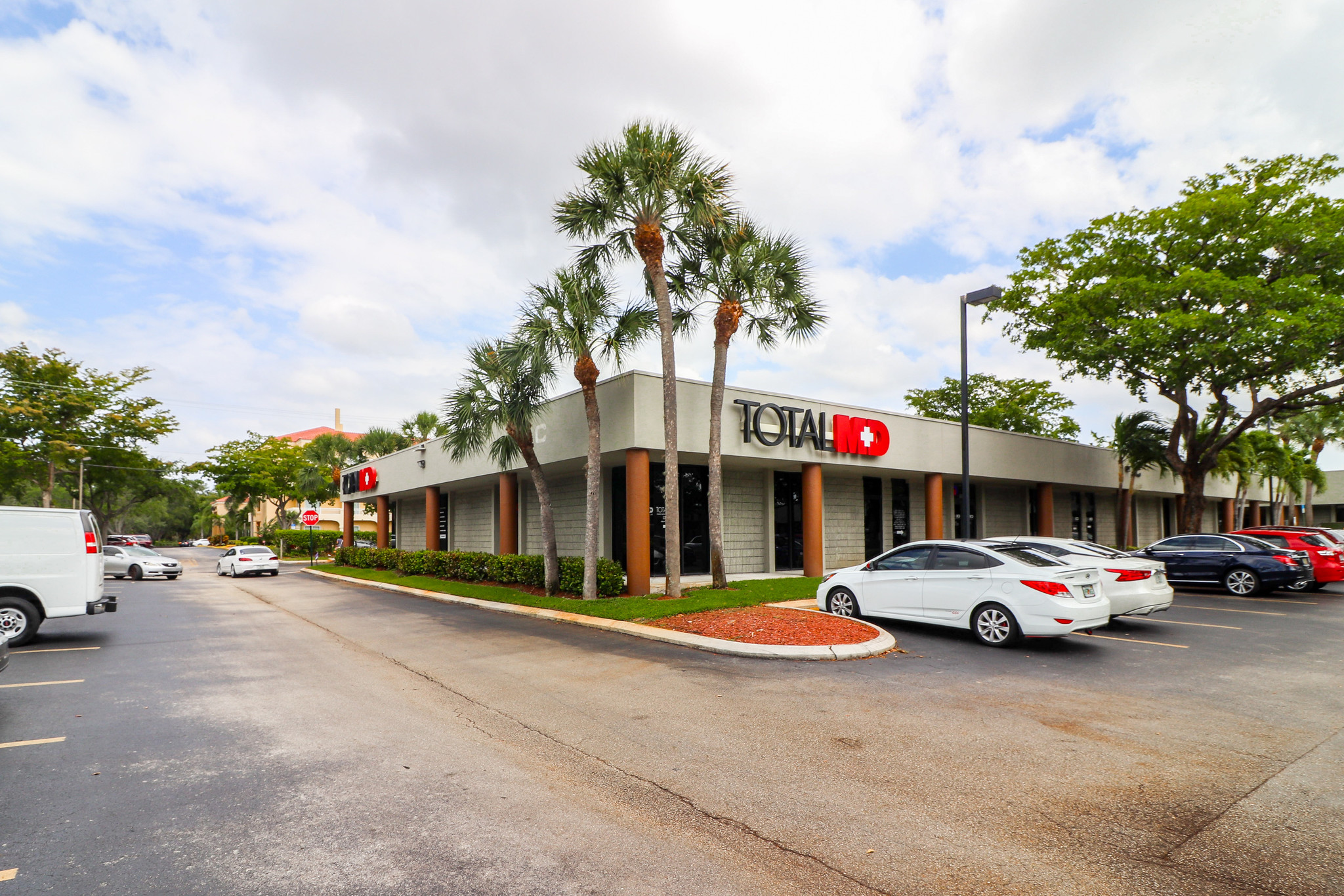 2700 W Cypress Creek Rd, Fort Lauderdale, FL for lease Building Photo- Image 1 of 11