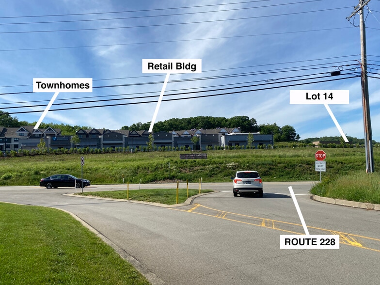 128 Enclave Dr, Seven Fields, PA for sale - Building Photo - Image 2 of 21