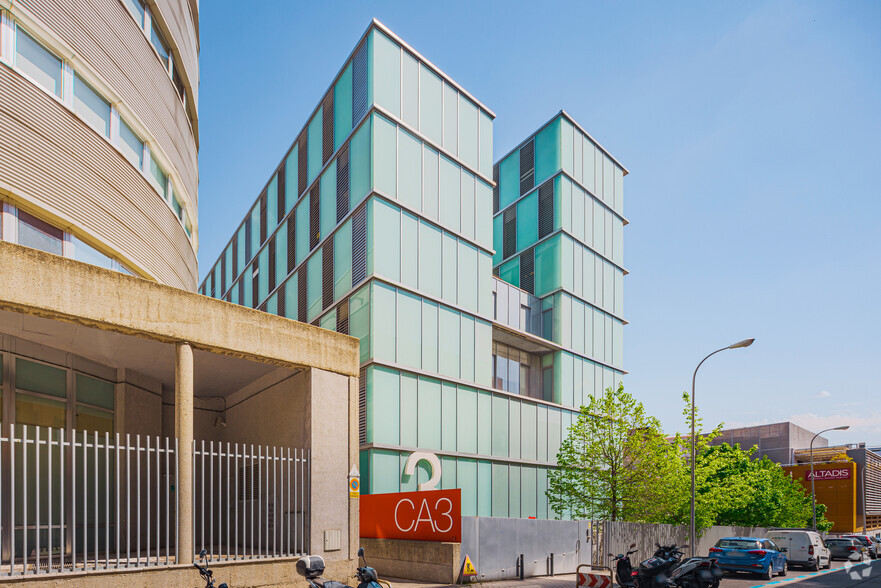 Calle del Comandante Azcárraga, 3, Madrid, Madrid for lease - Building Photo - Image 2 of 4