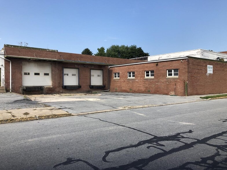 15 W Carpenter Ave, Myerstown, PA for sale - Primary Photo - Image 1 of 1