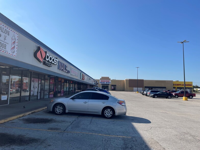 12235-12355 Fondren Rd, Houston, TX for lease - Building Photo - Image 2 of 8