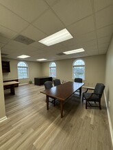 1255 S Market St, Elizabethtown, PA for lease Interior Photo- Image 2 of 2