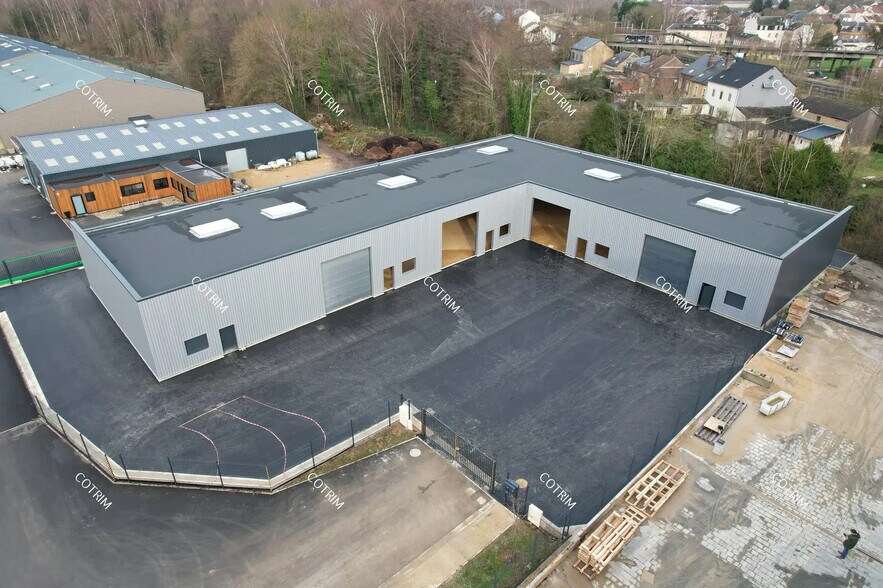 Flex in Charleville-Mézières for lease - Building Photo - Image 3 of 6