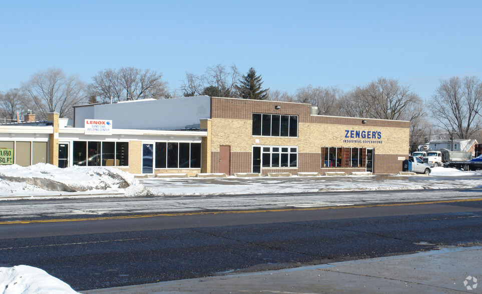 11132 W Grand Ave, Melrose Park, IL for lease - Building Photo - Image 2 of 2