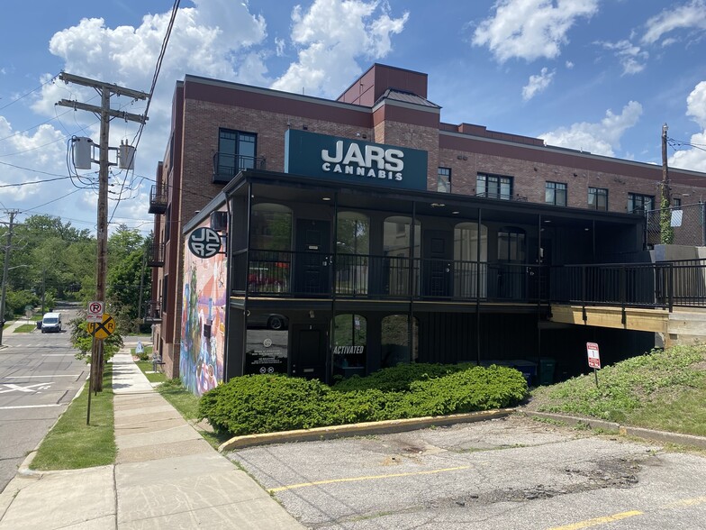 450 S Main St, Ann Arbor, MI for sale - Building Photo - Image 1 of 1