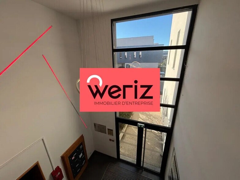 Office in Aix-en-Provence for lease - Lobby - Image 3 of 6