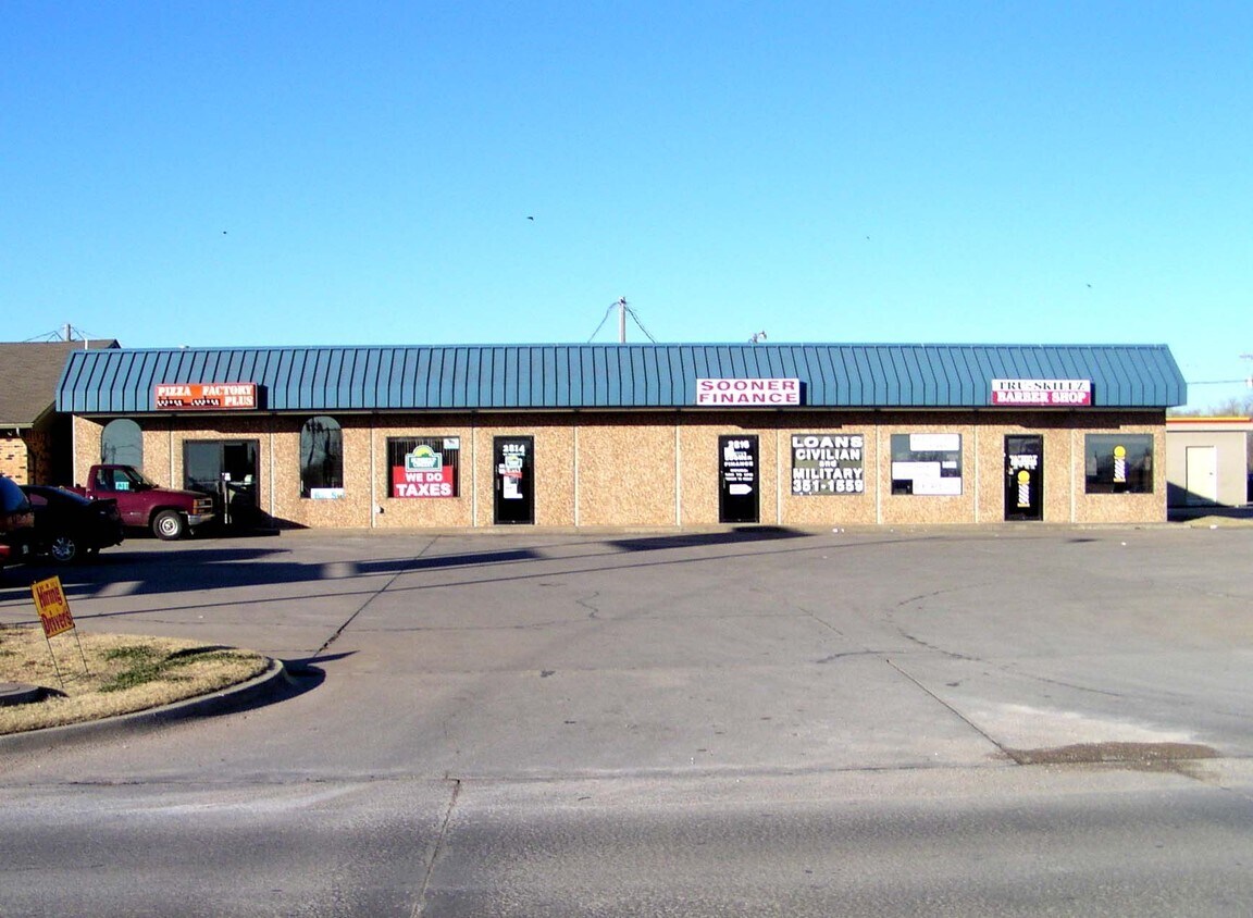 2812-2818 NW Sheridan Rd, Lawton, OK for lease Building Photo- Image 1 of 3