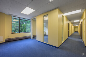 600 N Bell Ave, Carnegie, PA for lease Interior Photo- Image 2 of 18