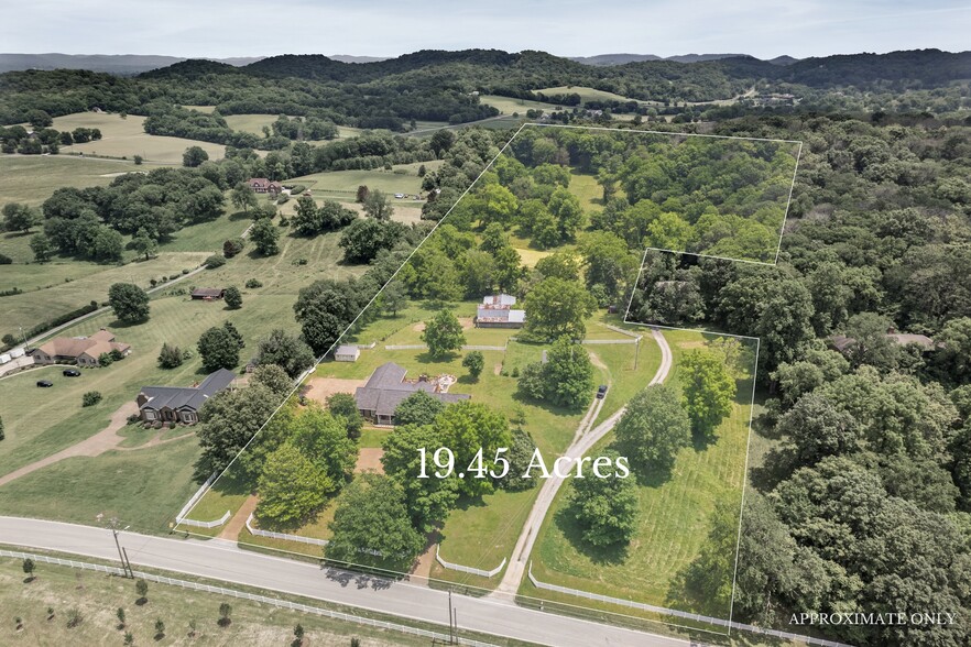 4442 Pratt Ln, Franklin, TN for sale - Primary Photo - Image 1 of 28