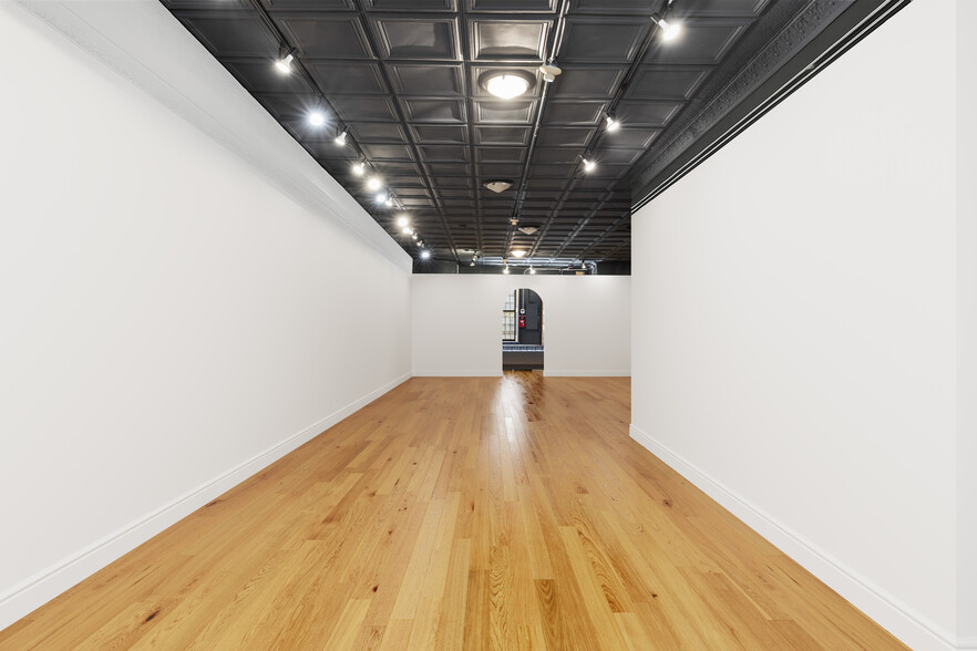 205 W Houston St, New York, NY for sale - Interior Photo - Image 3 of 10