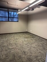 3122 Gillham Plz, Kansas City, MO for lease Interior Photo- Image 2 of 2