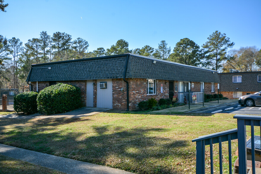 874 King Rd, Riverdale, GA for sale - Building Photo - Image 1 of 1