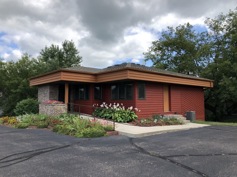 222 Christy St, Amherst, WI for sale - Building Photo - Image 1 of 1