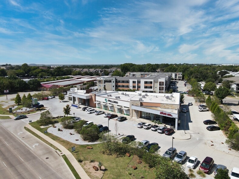 500 Fort Worth Dr, Denton, TX for sale - Building Photo - Image 2 of 7