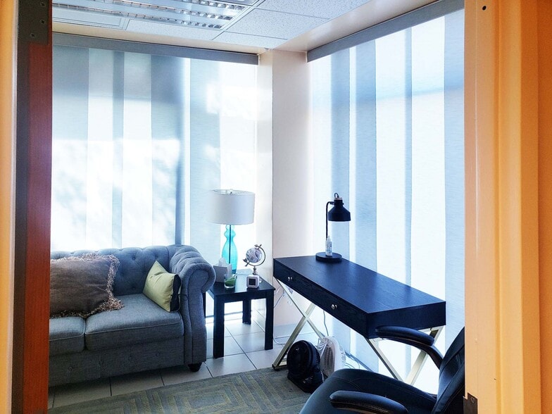 49-02 Queens Blvd., Woodside, NY for lease - Interior Photo - Image 3 of 5