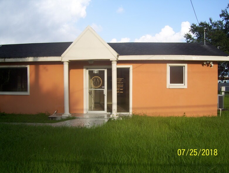 316 Pauls Dr, Brandon, FL 33511