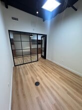 2150 N Trabajo Dr, Oxnard, CA for lease Building Photo- Image 1 of 2