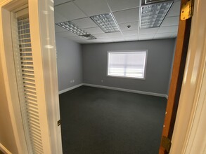 967-969 Street Rd, Southampton, PA for lease Interior Photo- Image 2 of 7