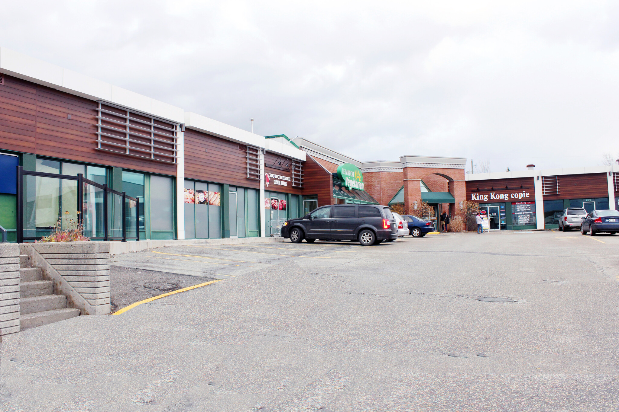 747-805 Rue King E, Sherbrooke, QC for lease Building Photo- Image 1 of 18