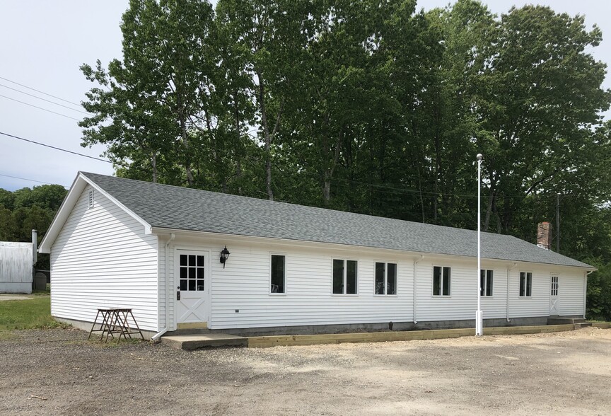 1360 Baldwin Hill Rd, Gales Ferry, CT for lease - Primary Photo - Image 1 of 8