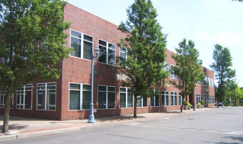 8215 Sw Tualatin Sherwood Rd, Tualatin, OR for lease Building Photo- Image 1 of 18