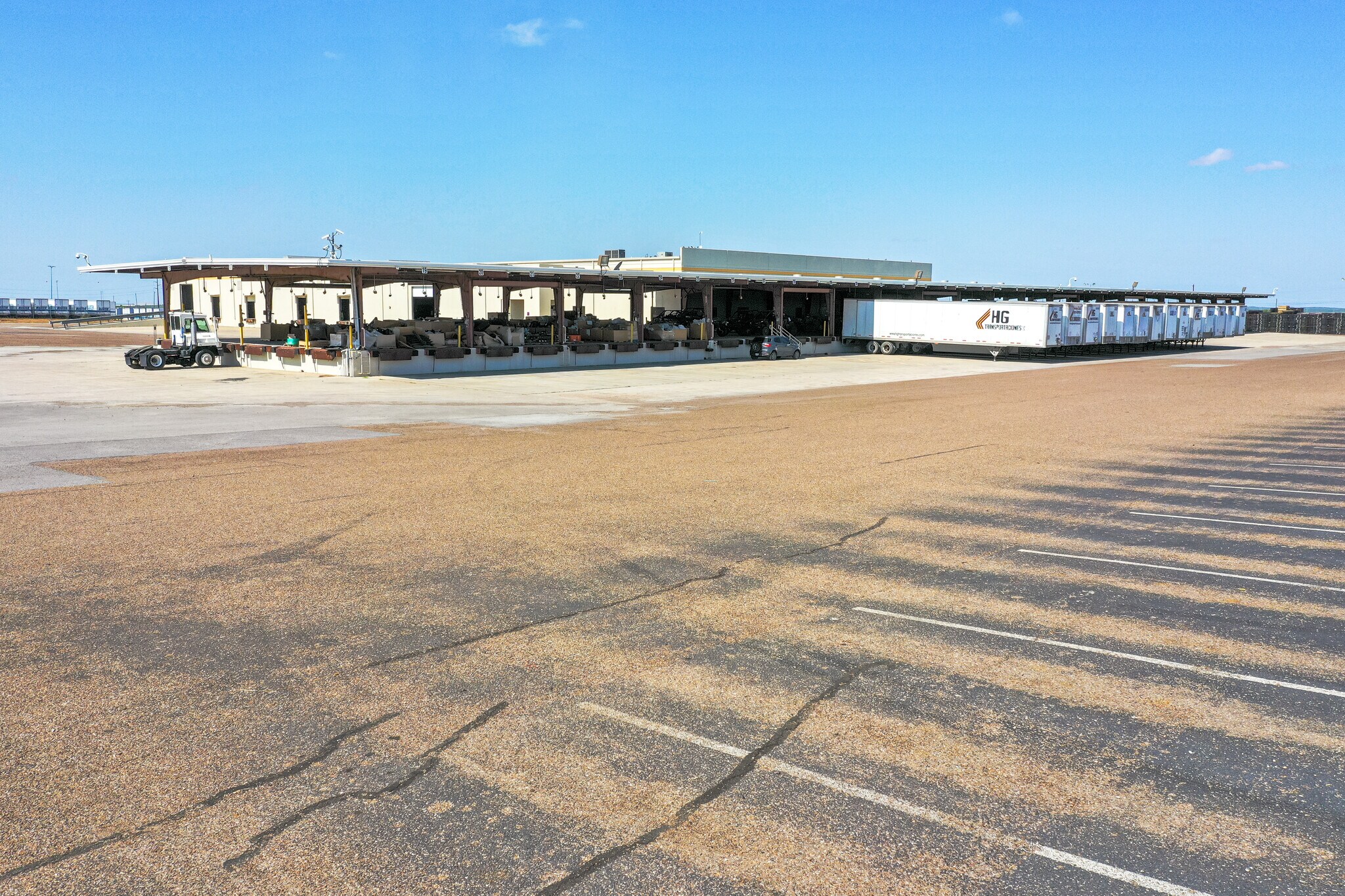 13145 S Unitec Dr, Laredo, TX for lease Building Photo- Image 1 of 9
