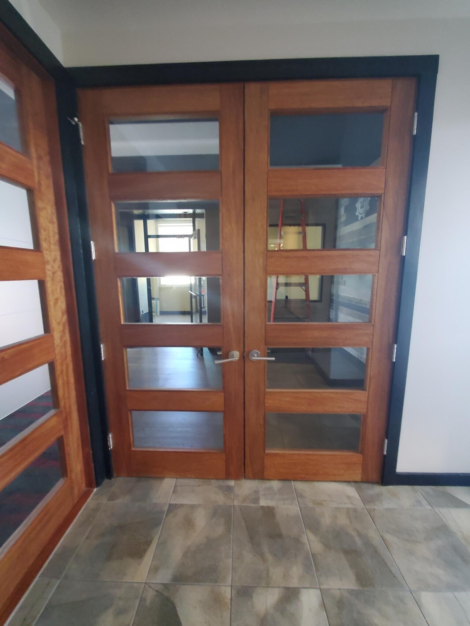 574 Santa Fe Dr, Denver, CO for lease Interior Photo- Image 1 of 12