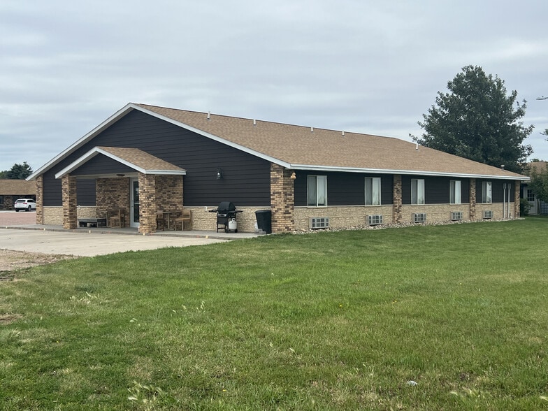 821 E 7th St, Platte, SD for sale - Building Photo - Image 2 of 31