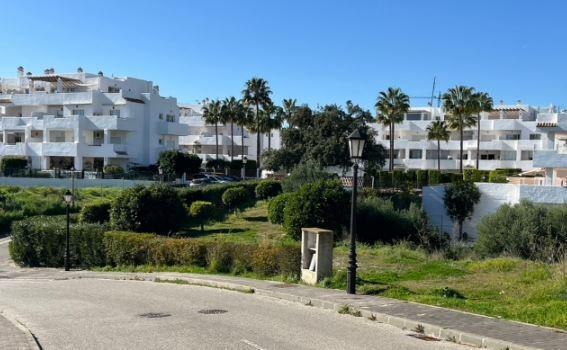 Land in Estepona, Málaga for sale Building Photo- Image 1 of 8