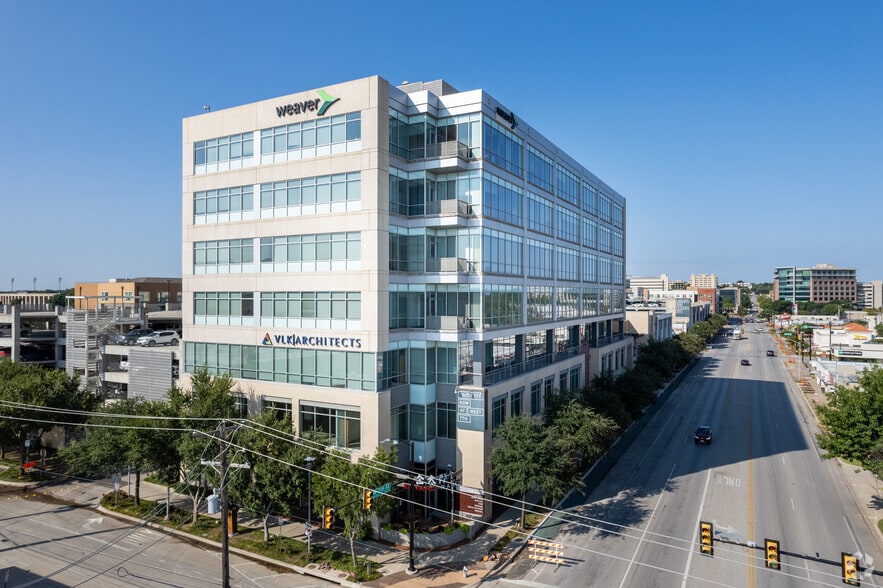 2821 W 7th St, Fort Worth, TX for lease - Primary Photo - Image 1 of 16