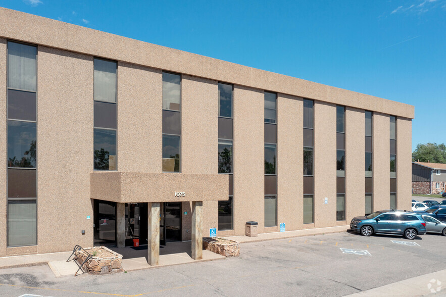 1075 S Yukon St, Denver, CO for lease - Building Photo - Image 2 of 13