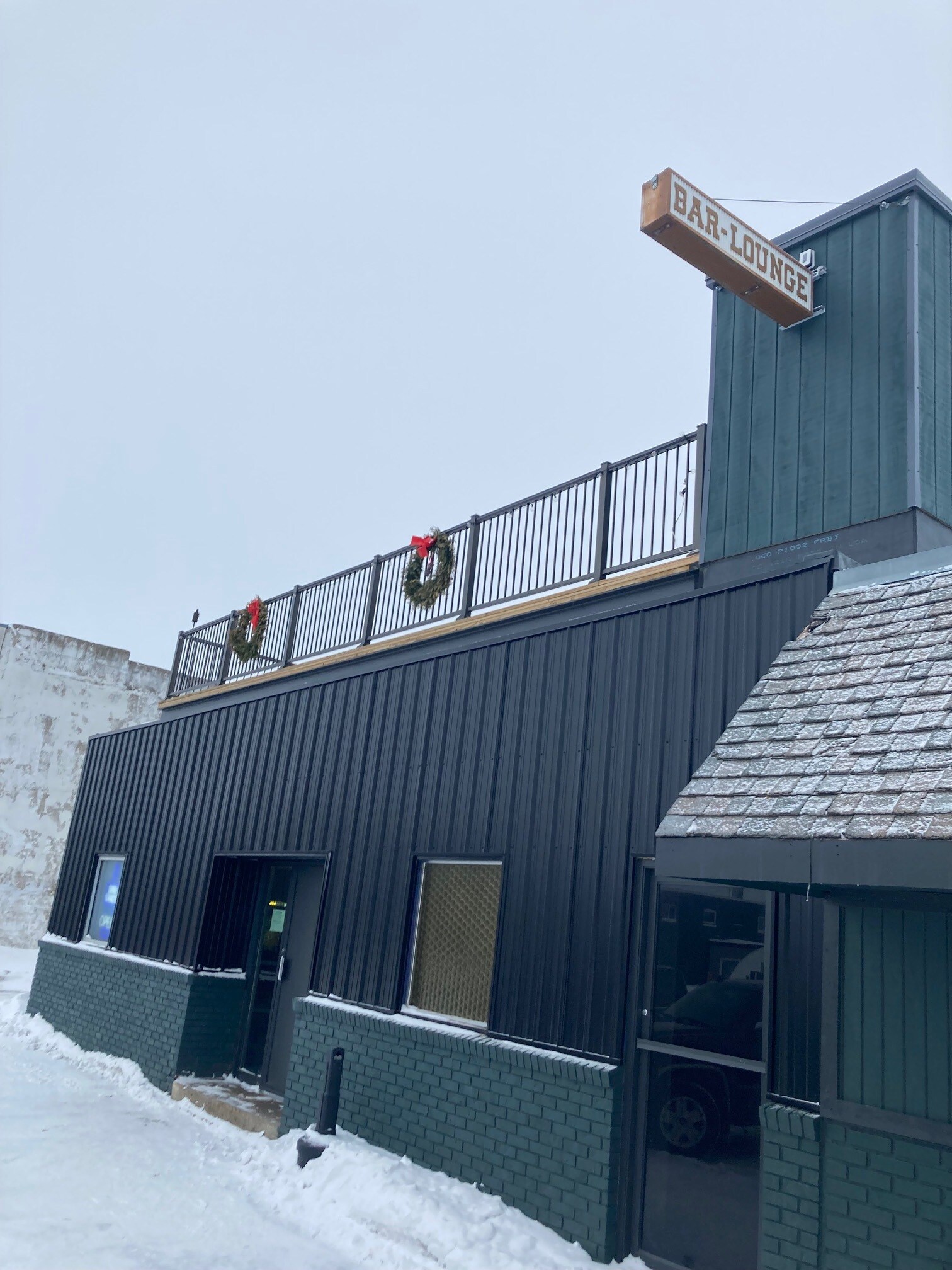 220 Towner Ave, Larimore, ND 58251 Good Friends Bar & Grill