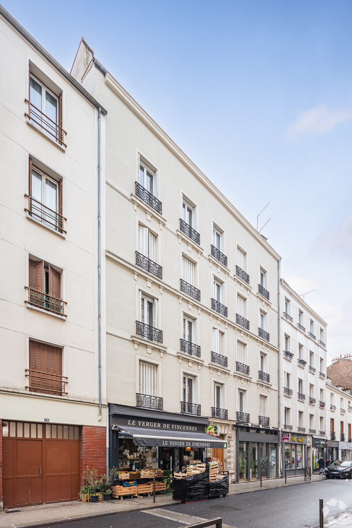 74 Bis Rue De Montreuil, Vincennes for lease Primary Photo- Image 1 of 3