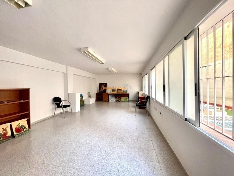 Retail in Alicante, Alicante for sale - Building Photo - Image 1 of 6