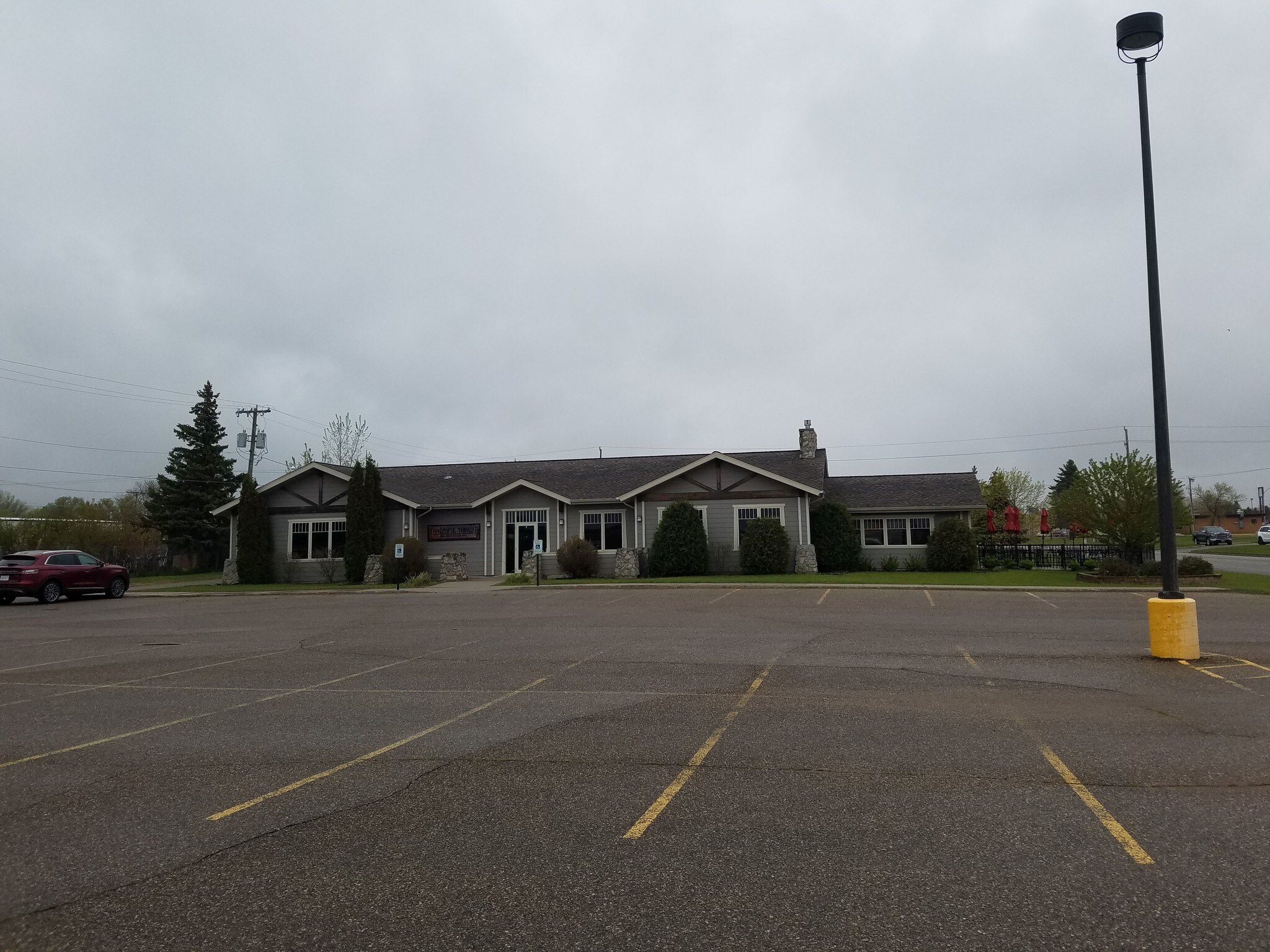 516 College Dr S, Devils Lake, ND for sale Primary Photo- Image 1 of 1