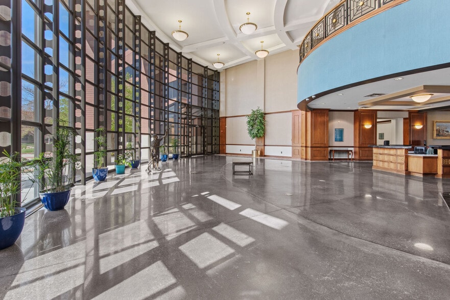 2650 S Decker Lake Blvd, Salt Lake City, UT for lease - Interior Photo - Image 3 of 21