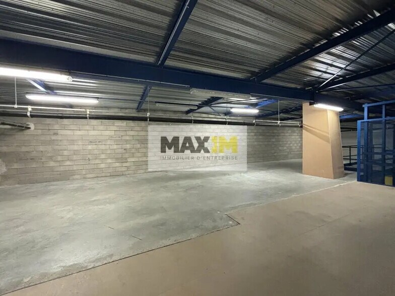 Flex in Sennecey-lès-Dijon for sale - Building Photo - Image 2 of 4